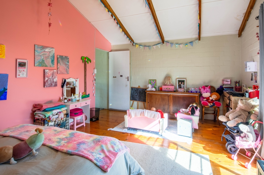 4 Bedroom Property for Sale in Pringle Bay Western Cape